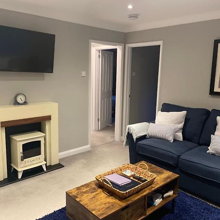 Lovely Flat Set In Parish Boundary Of Instow Apartment Exterior photo