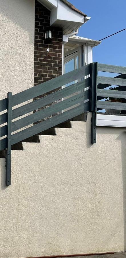 Lovely Flat Set In Parish Boundary Of Instow Apartment Exterior photo